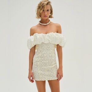 🌹NWT For Love & Lemons Cream Off-Shoulder Ruffled Lace Mini Dress
